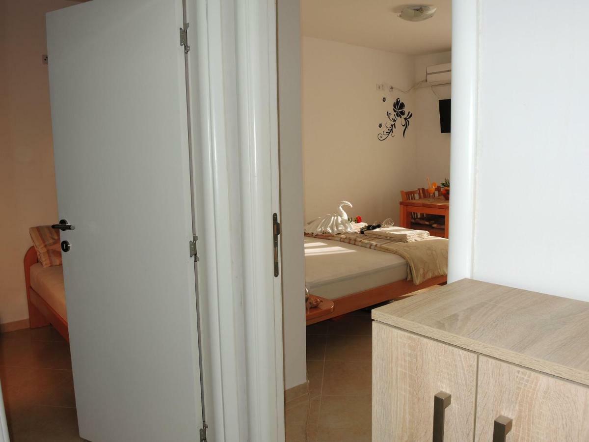 Iva Apartmani Tribalj 외부 사진